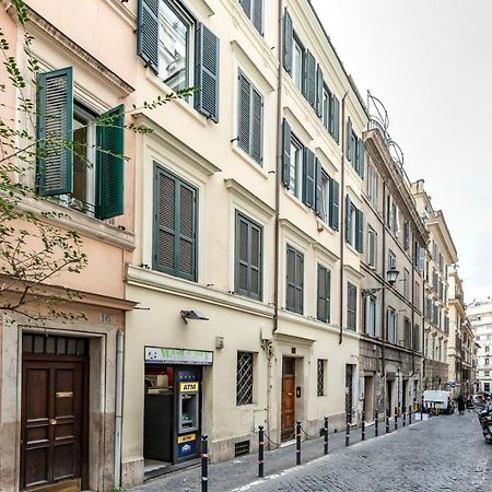 Trevi Luxury Apartment Jacuzzi Rome Bagian luar foto