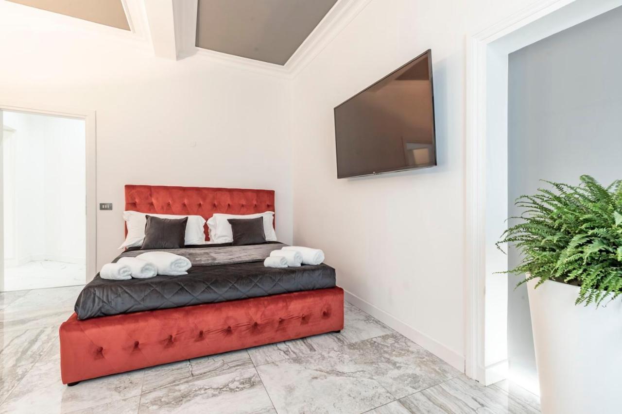 Trevi Luxury Apartment Jacuzzi Rome Bagian luar foto